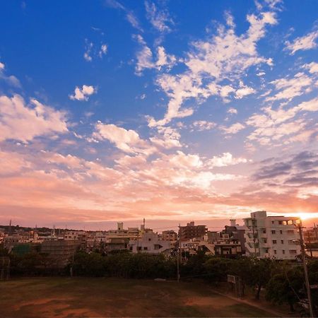 Kariyushi Condominium Resort Chatan Araha Sunset Exterior foto